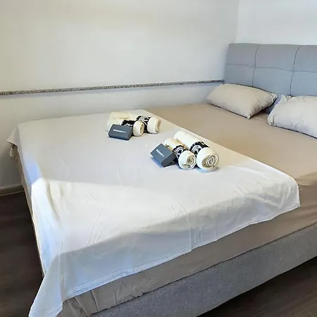 2 Bedroom In Διαμέρισμα